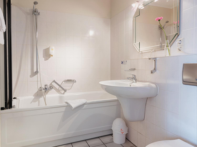 Bathroom 2, Dom Hotel, Borken