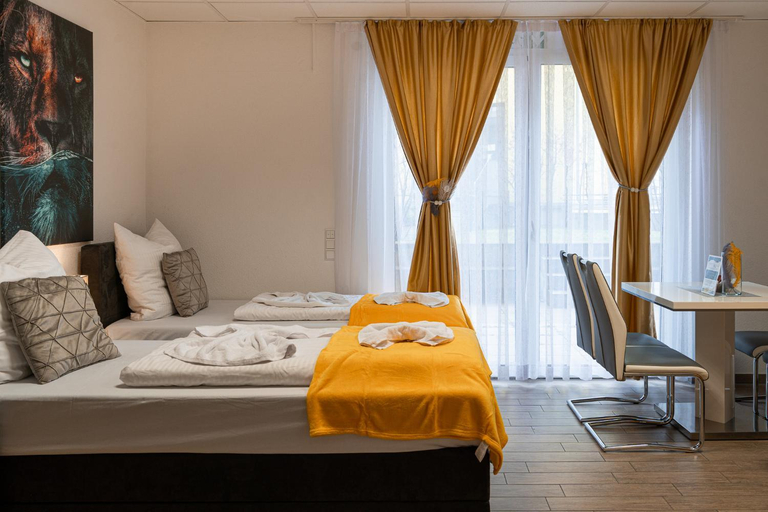 Others 5, Cannstatter Hotel, Stuttgart