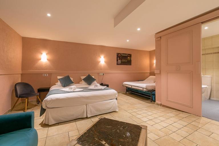 Bedroom 21