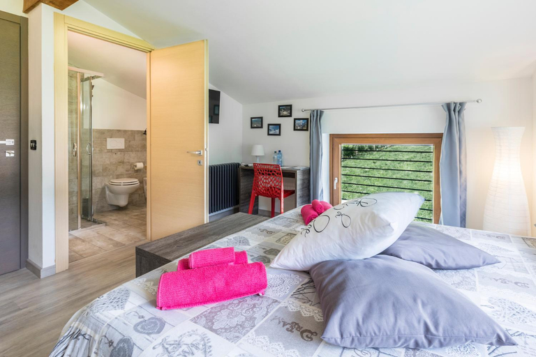 Bedroom 1, B&B Valtellina Mon Amour, Sondrio