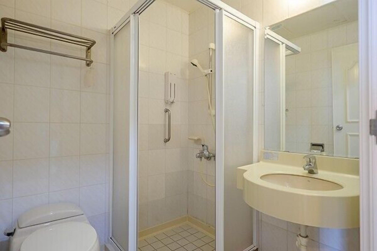 Bathroom 3, 85 Cape Inn, Kaohsiung
