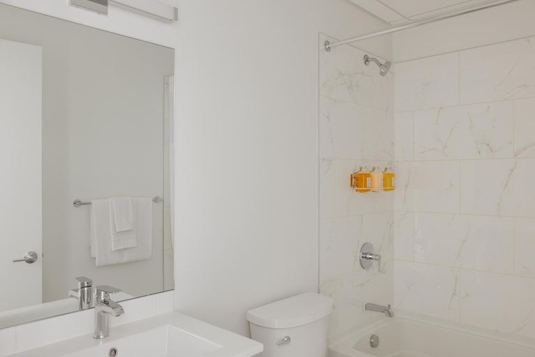 Bathroom 4, Reside NoMa, a Wyndham Residence, Washington D.C.