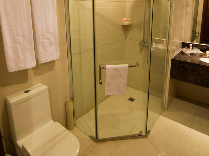 Bathroom 28