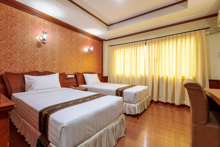 Bedroom 13