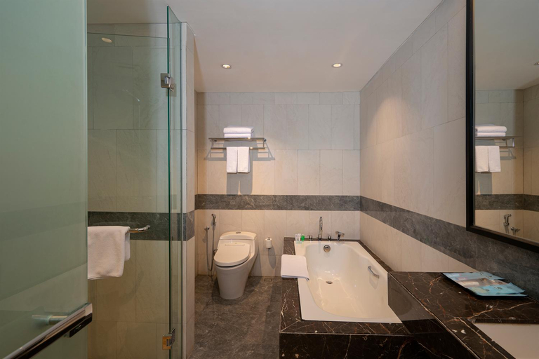 Bathroom 7