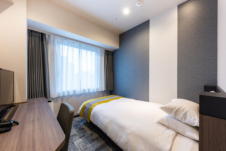 Bedroom 13