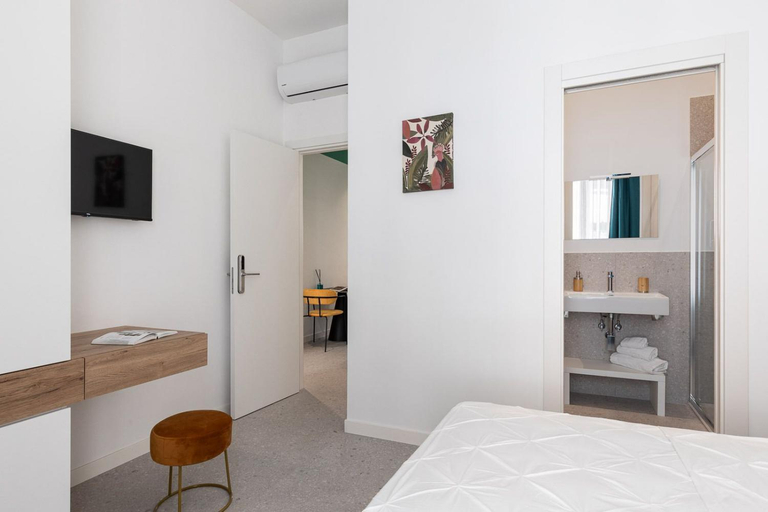 Bedroom 3, Nimar suite, Latina