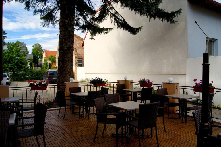 Others 3, Cafe 168, Wien