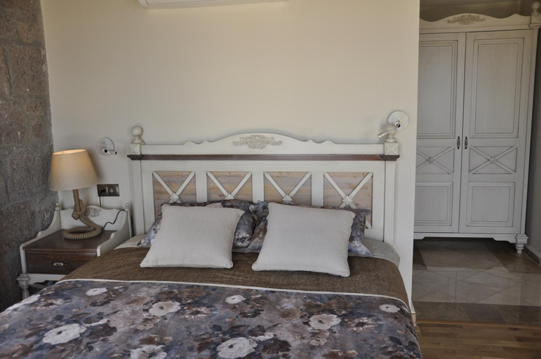 Bedroom 4, Assos Sunaba Kasri Hotel, Ayvacık