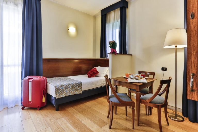 Bedroom 3, Hotel & Residence Torino Centro, Torino
