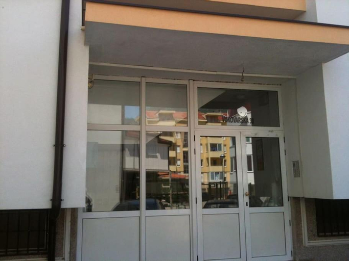 Apartment Sun - 70m2 comfortable apartment only long term, Herzegovina-Neretva
