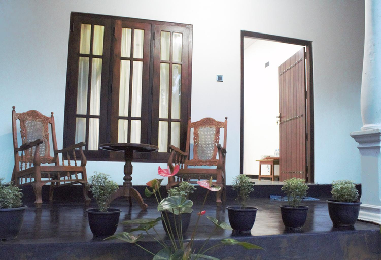Others 5, Sigiri Veenus Paradise, Dambulla