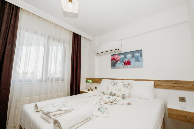 Bedroom 3, Azra Apart & Otel, Gökçeada