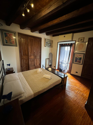 Appartamento lungadige, Verona