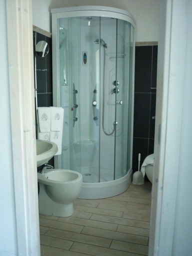 Bathroom 3