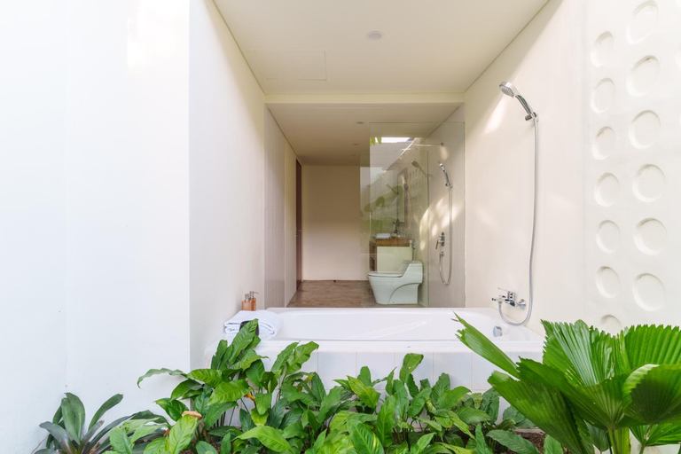 Bathroom 8