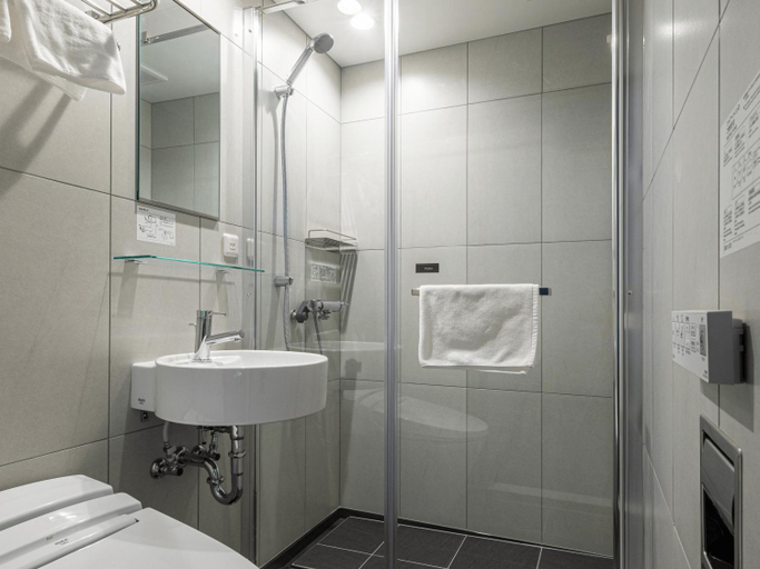 Bathroom 6