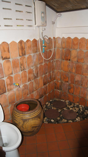 Bathroom 7