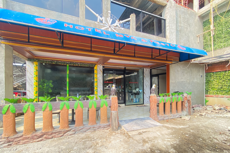 Exterior & Views, MVA Hotel Cafe and Resto Mitra RedDoorz, Bogor