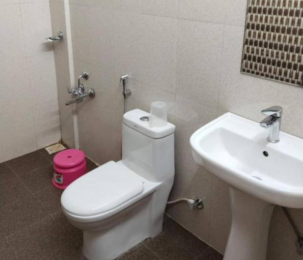 Bathroom 3, Hotel Lakeview Chhatarpur, Chhatarpur