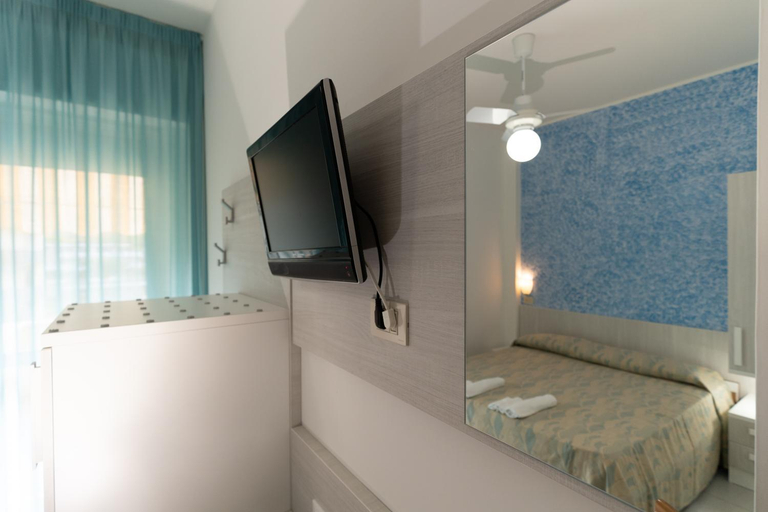 Bedroom 3, Hotel Florida, Teramo