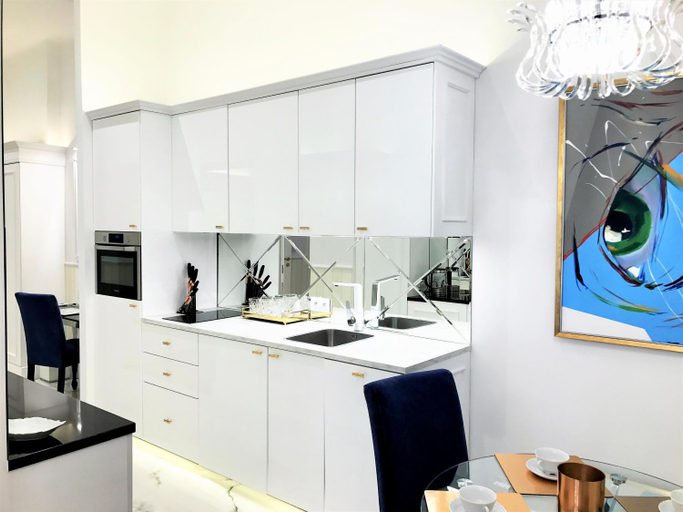 Others 5, MONDRIAN Luxury Suites & Apartments Market Square IV, Warsaw