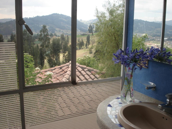 Bathroom, Miravalle Suites, Paipa