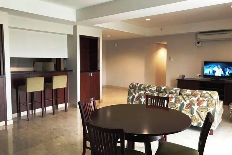 Dining Room 29