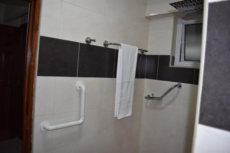 Bathroom 2, Empolos Hotel, Nakuru Town West