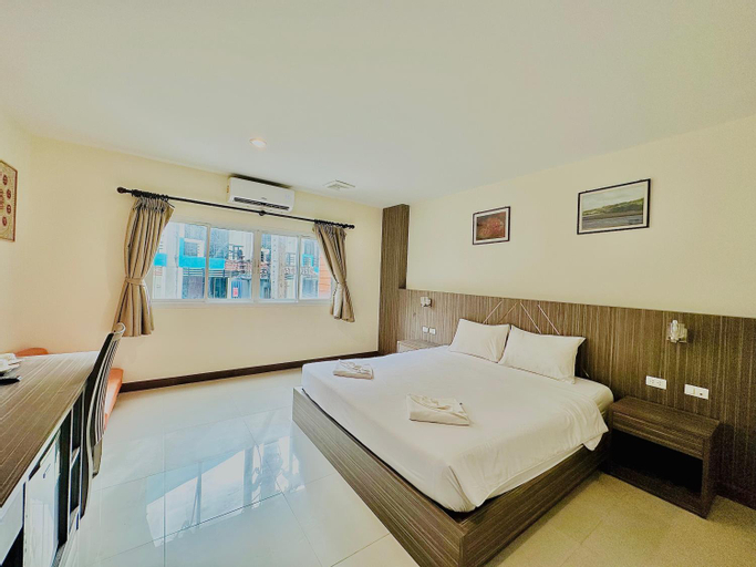 Bedroom 9