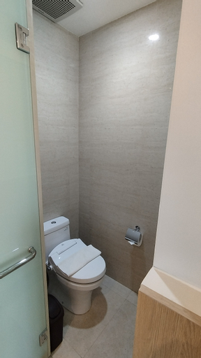 Bathroom 9