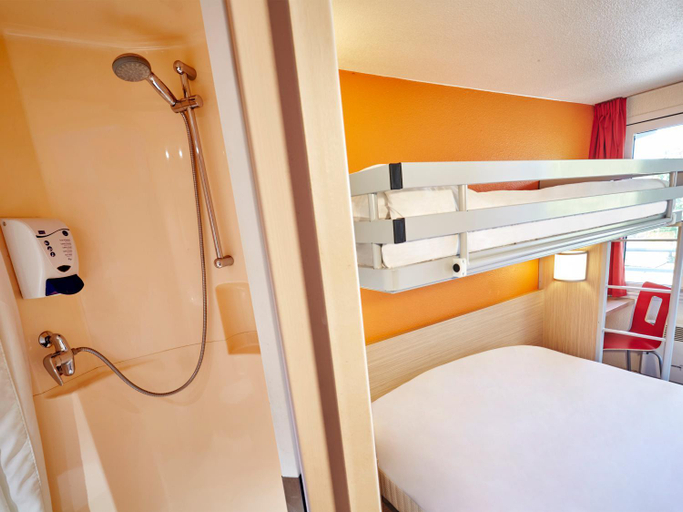 Bedroom 3, Hotel Premiere Classe Melun Senart - Vert Saint Dennis, Seine-et-Marne