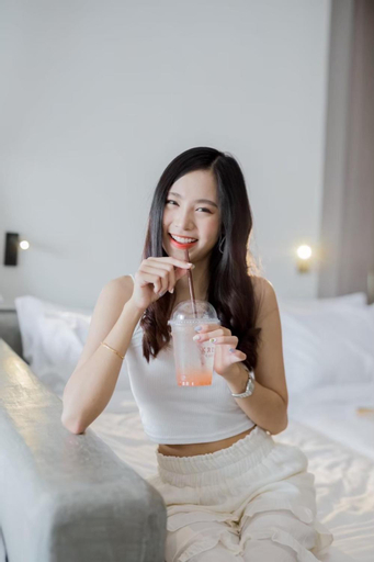 Food & Drinks