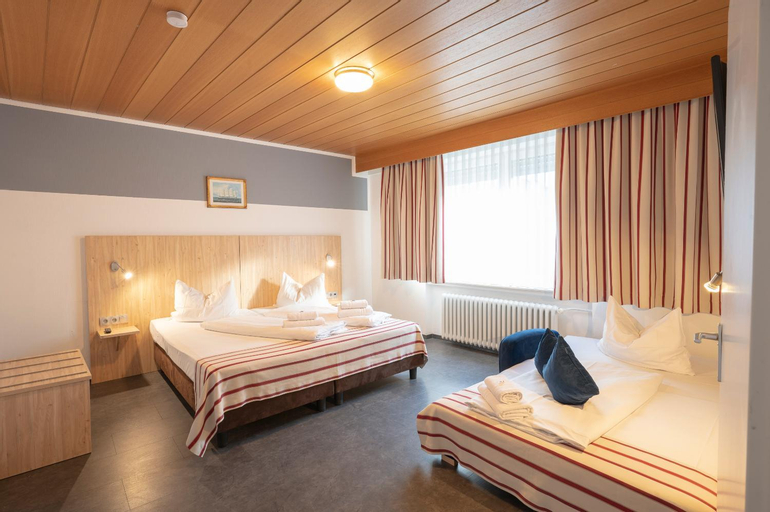 Bedroom 15