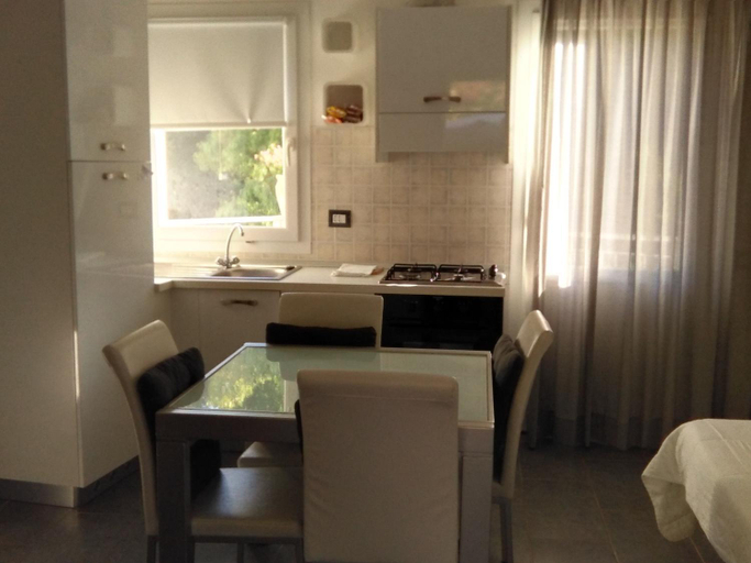 Dining Room 2