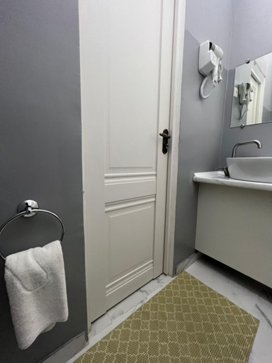 Bathroom 3, Hotel Nomad, Aqtobe