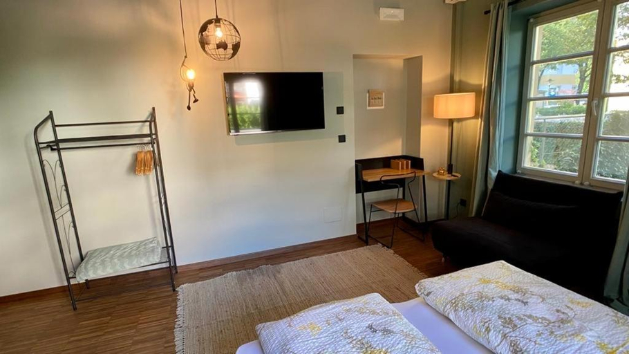 Others 2, sleep & go -Meran easy staying, Bolzano