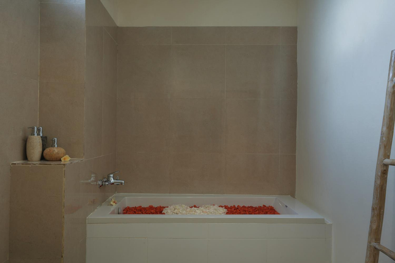 Bathroom 8