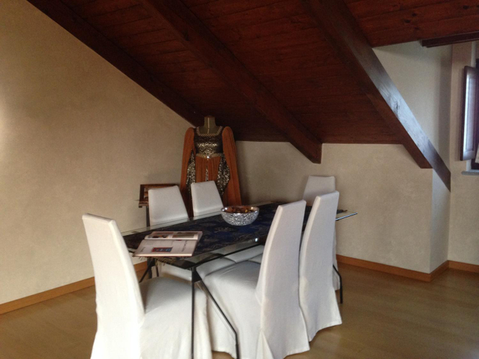Others 4, La Morona, Asti