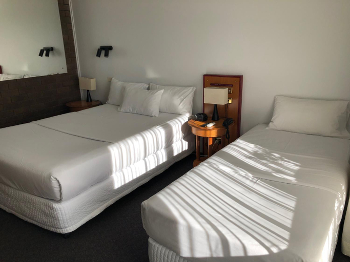 Bedroom 9