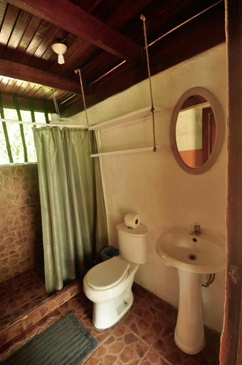 Bathroom 3, Howler Monkey Hotel, Puntarenas