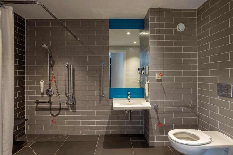 Bathroom 26