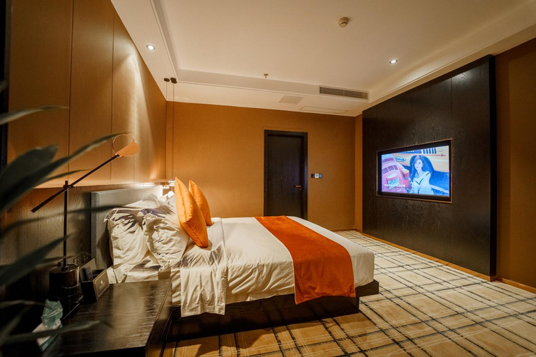 Bedroom 16