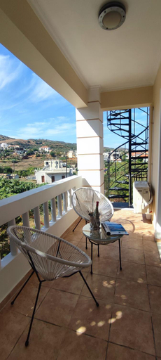Others 5, Villa Ithaca, Crete
