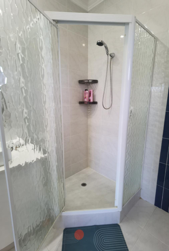 Bathroom 4