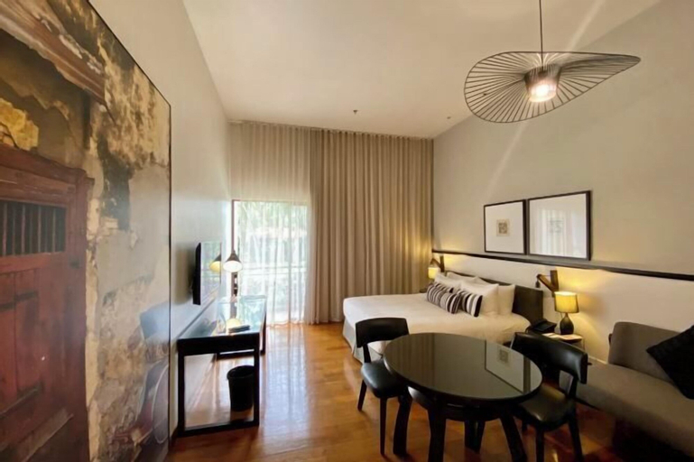 Dining Room 2