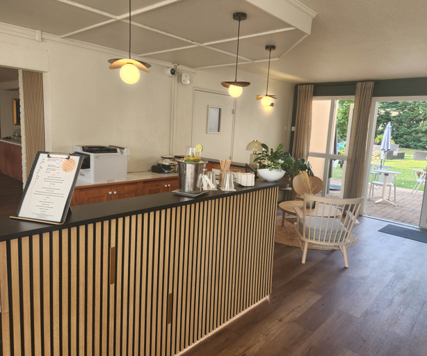 Public Area 2, Hotel Nell, Eure