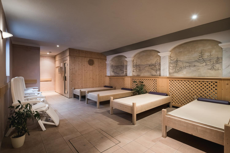 Others 5, Apparthotel Sellaronda, Belluno