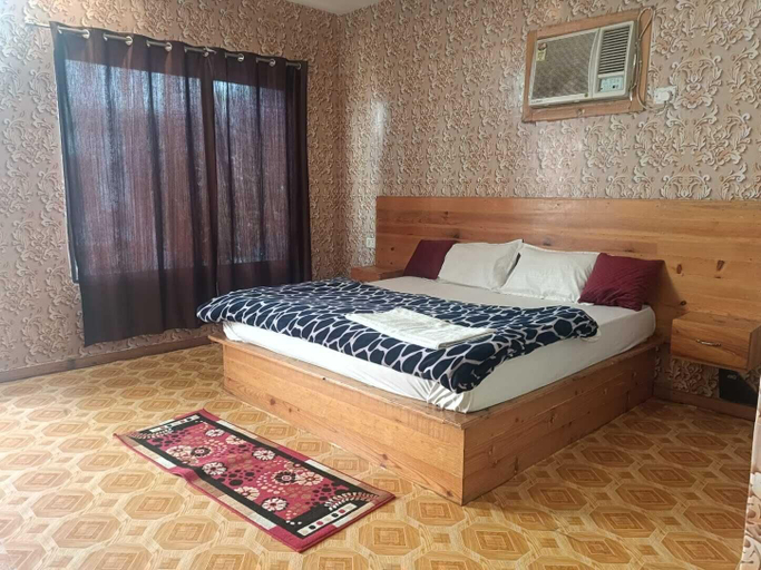 Bedroom 3, Krishna Raja Ji Downtown By GRB, Garhwal