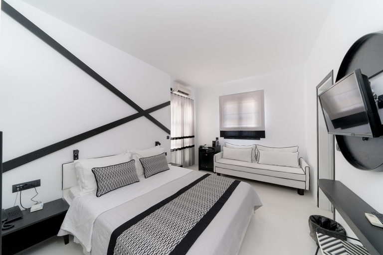 Bedroom 4, Divelia, South Aegean